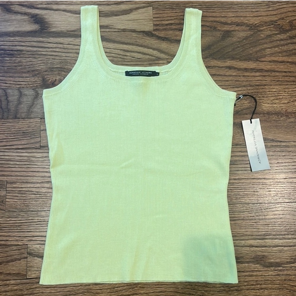 Adrienne Vittadini cashmere soft ribbed knit tank top- S
Light yellow 🍋-
-